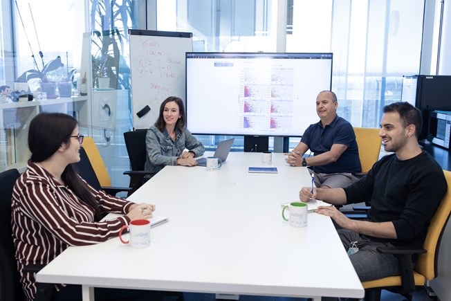 Cinbio, Contratos e convenios